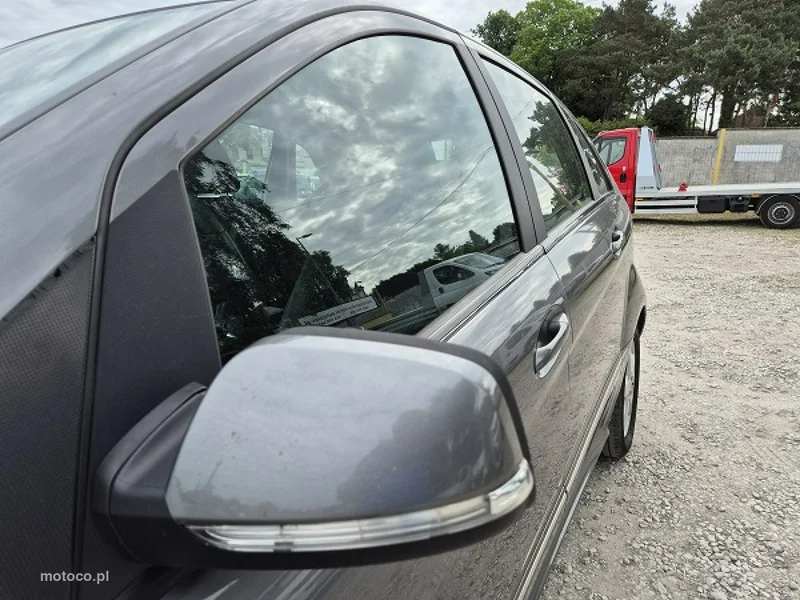 Mercedes-Benz Klasa B W246 B 180 7