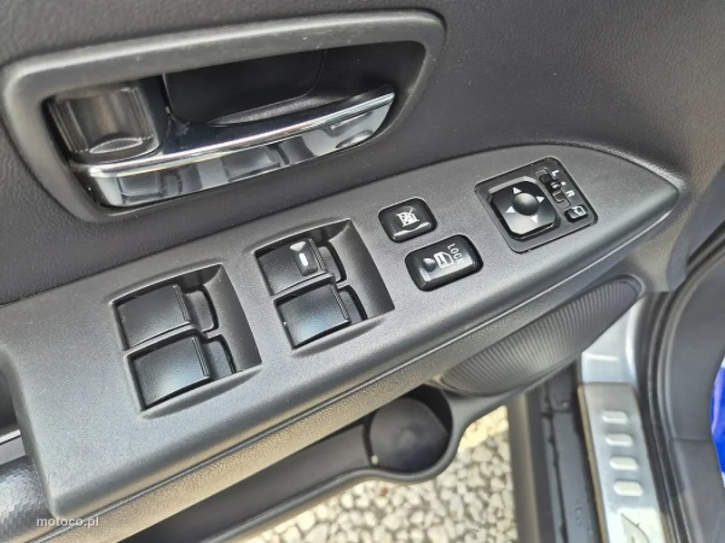 Mitsubishi ASX 16