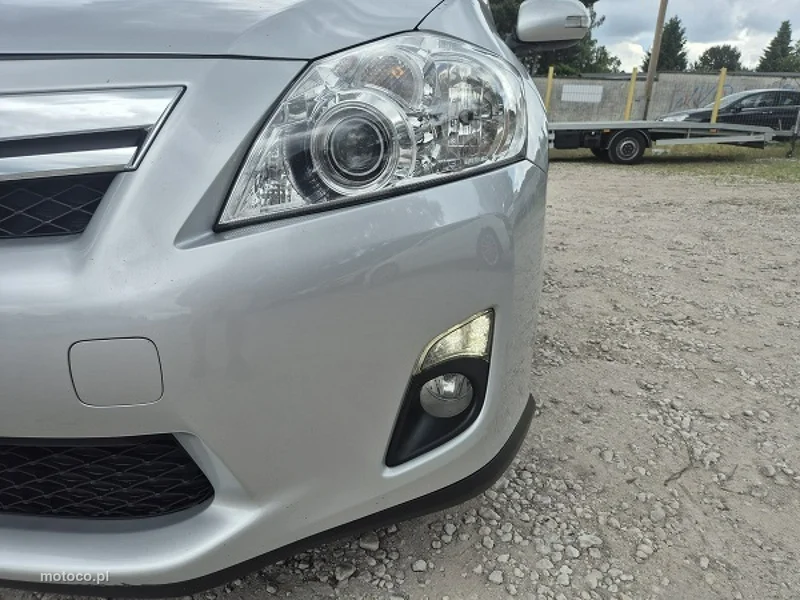 Toyota Auris E150 6