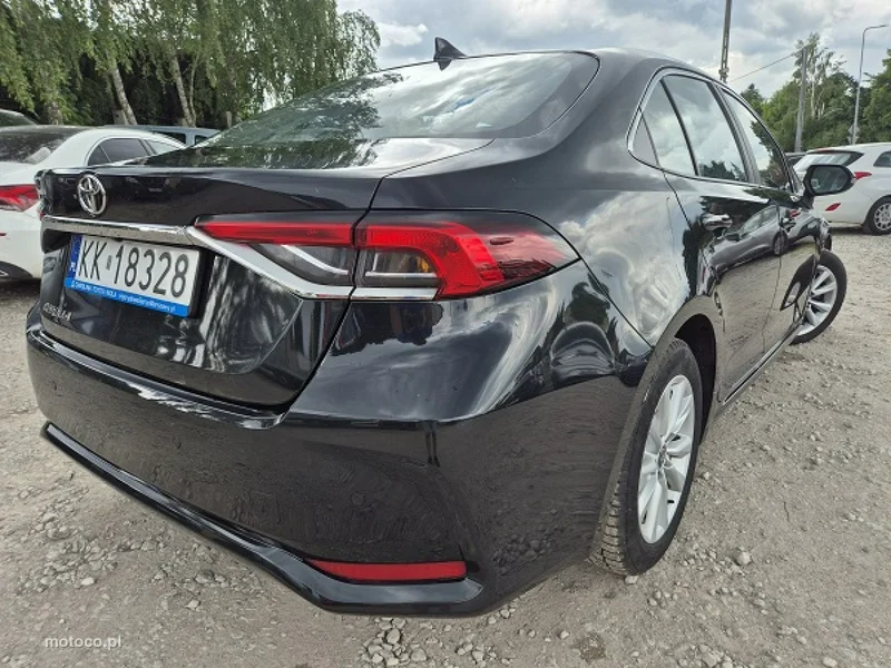 Toyota Corolla E210 2