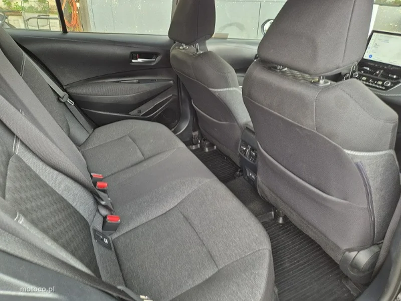 Toyota Corolla E210 15