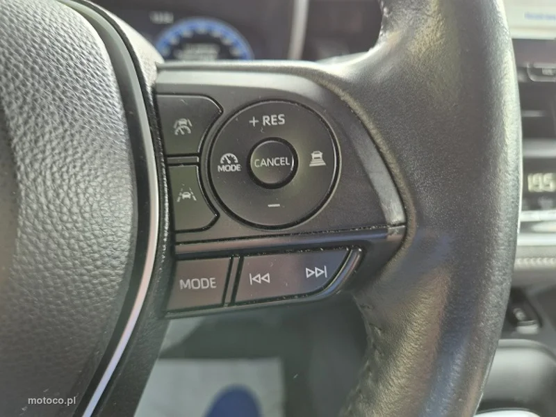 Toyota Corolla E210 20
