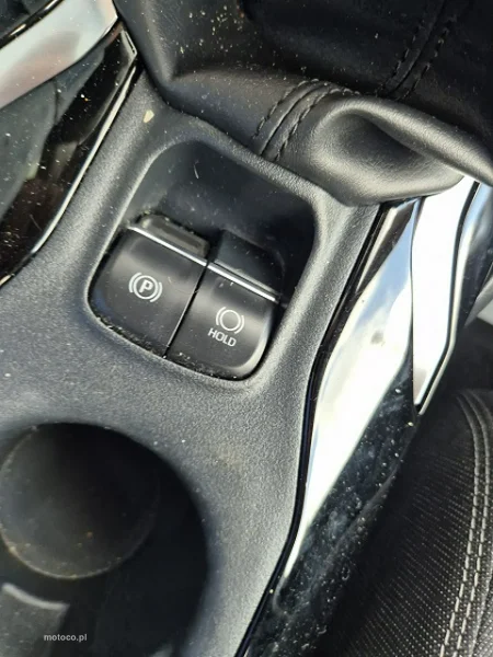 Toyota Corolla E210 30