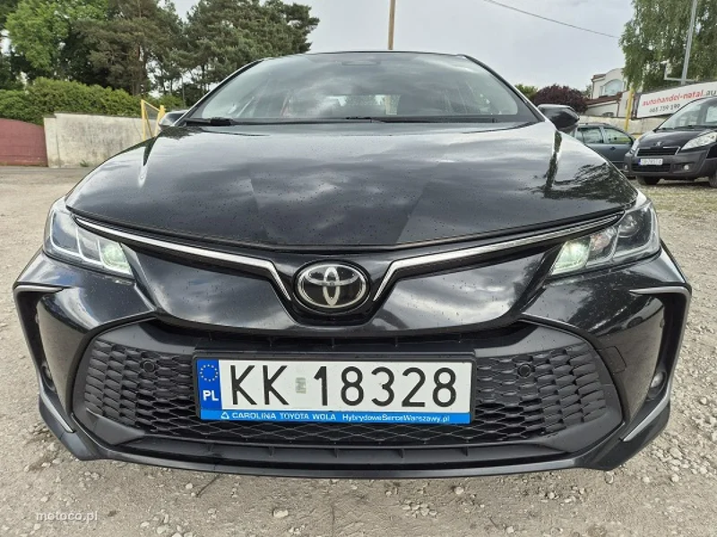 Toyota Corolla E210 5