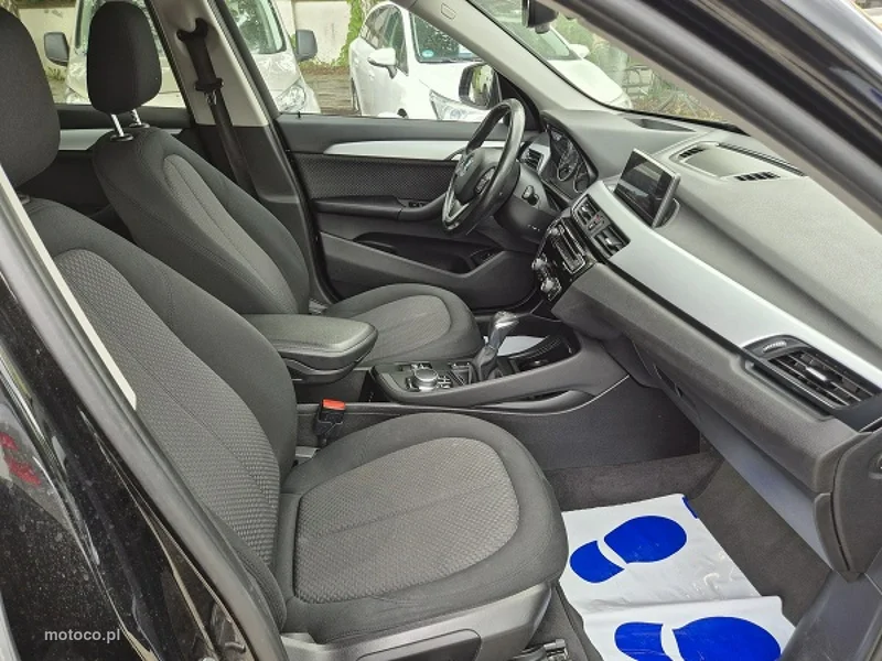 BMW X1 F48 16