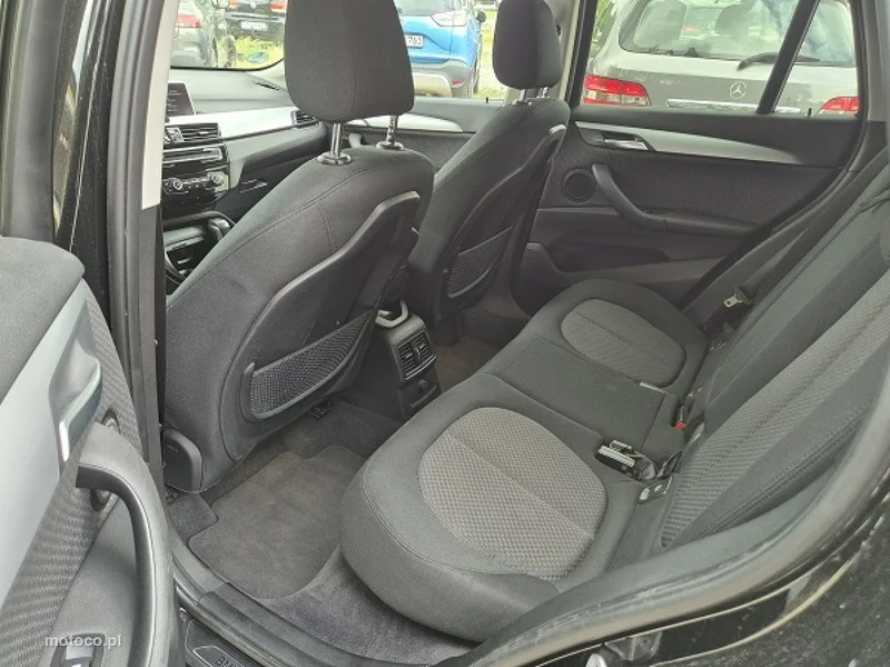 BMW X1 F48 17