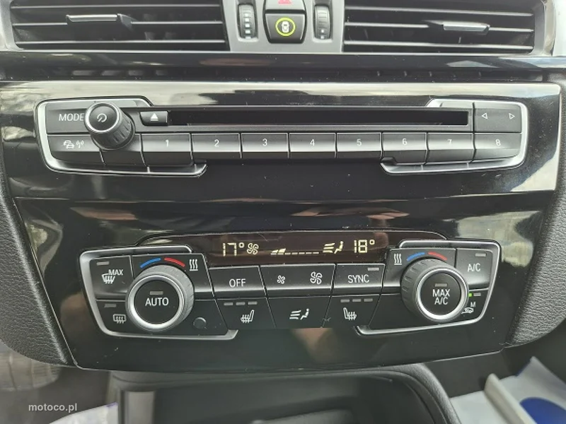 BMW X1 F48 28