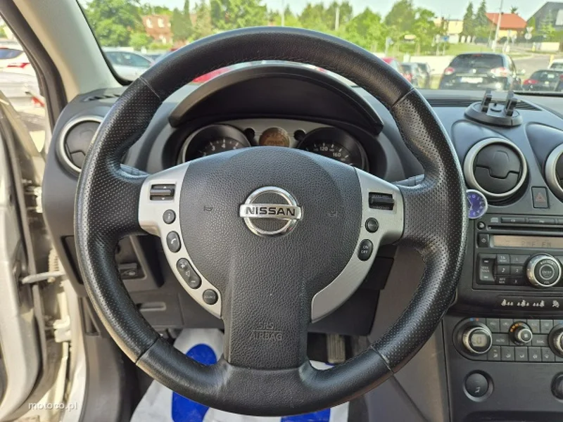 Nissan Qashqai 15