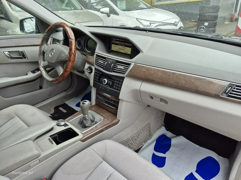 Mercedes-Benz Klasa E W212 E 200 14
