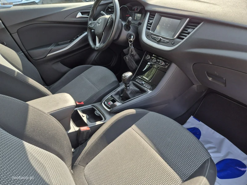 Opel Grandland X 8