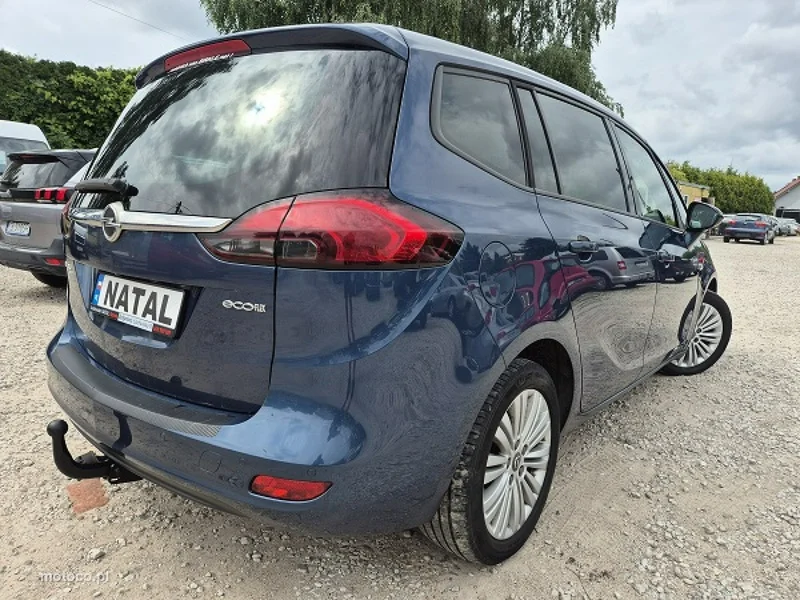 Opel Zafira C Tourer 2
