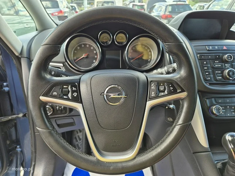 Opel Zafira C Tourer 25