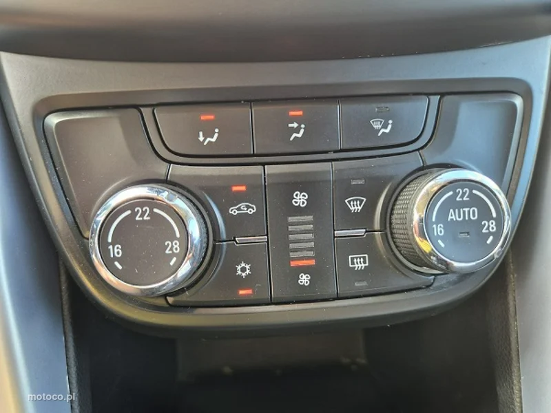 Opel Zafira C Tourer 34