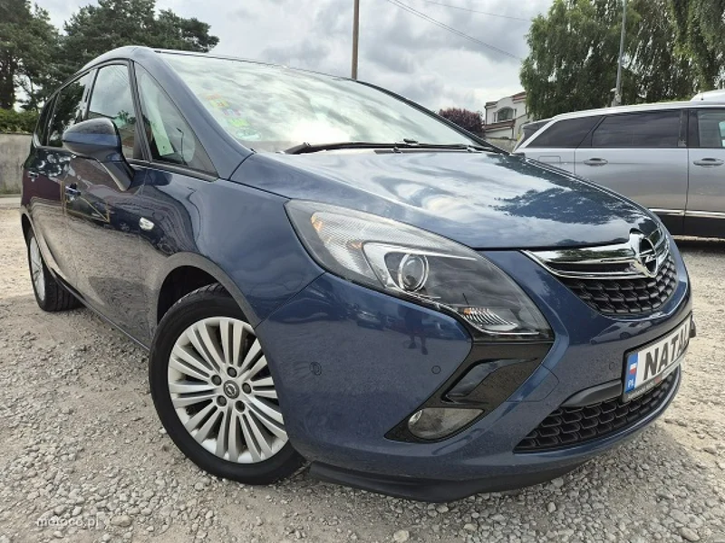 Opel Zafira C Tourer 5