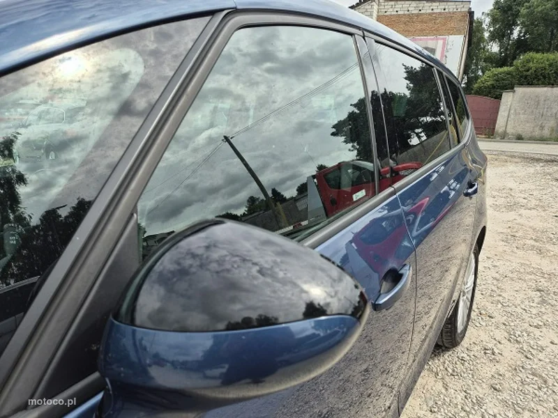 Opel Zafira C Tourer 9