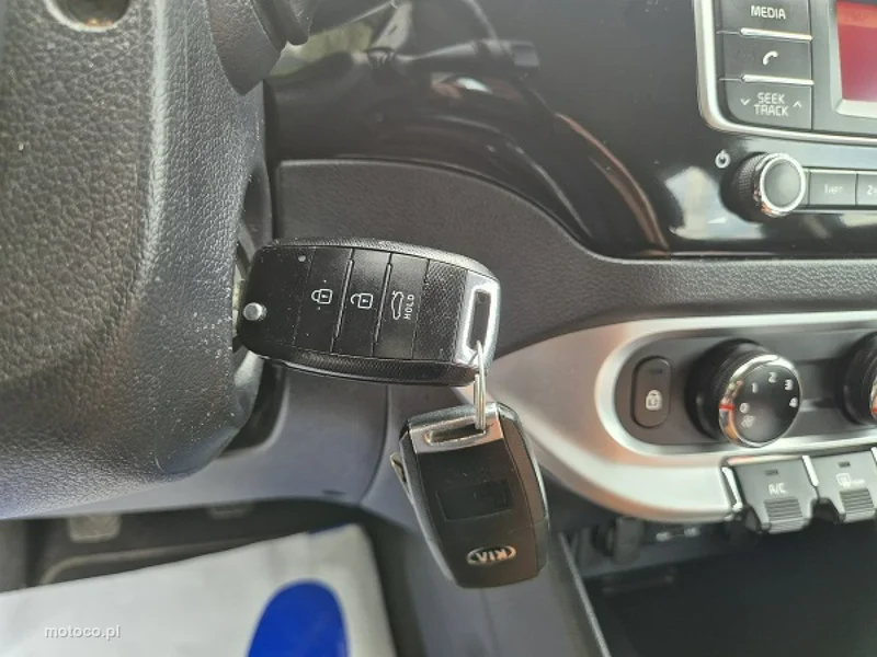 Kia Rio 26