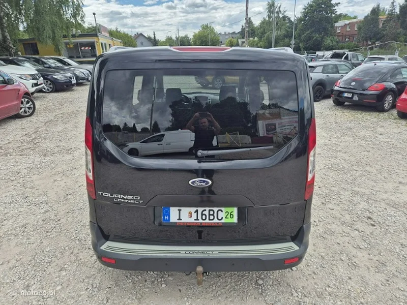 Ford Grand Tourneo Connect 16