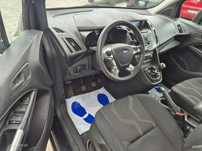 Ford Grand Tourneo Connect 17