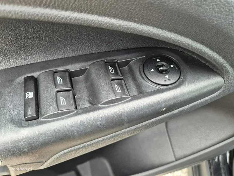 Ford Grand Tourneo Connect 24