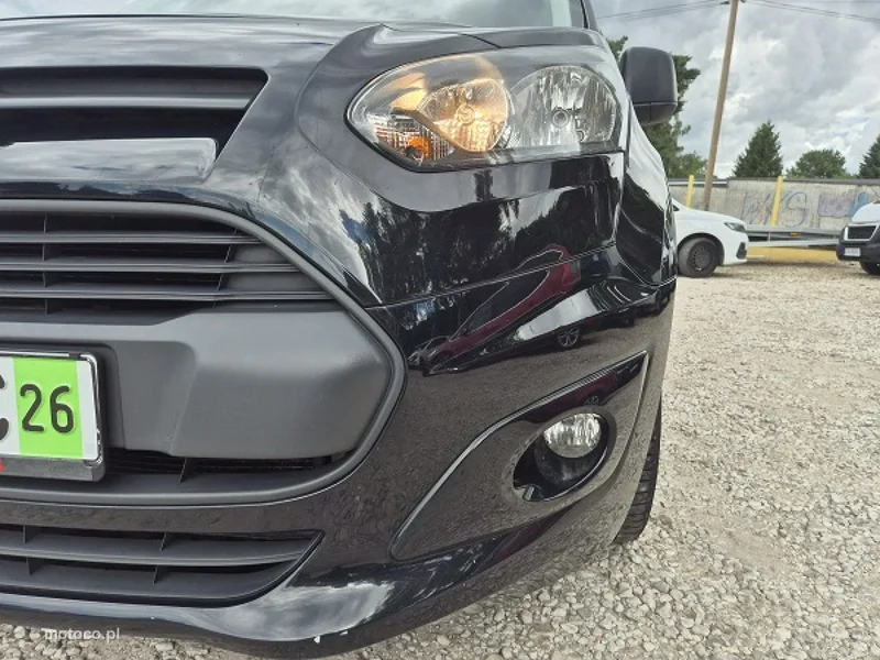 Ford Grand Tourneo Connect 7