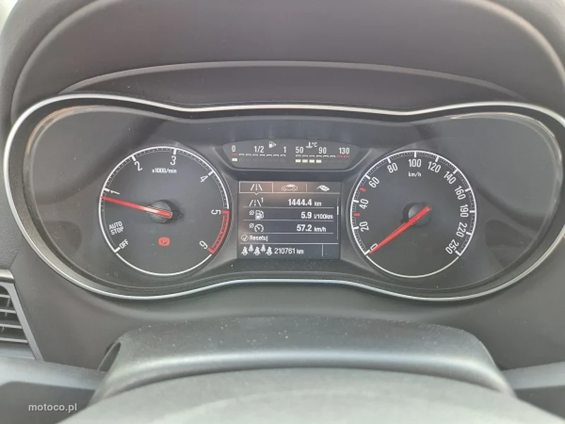 Opel Zafira C Tourer 25