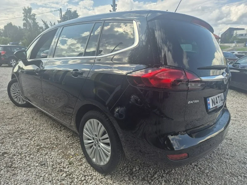 Opel Zafira C Tourer 4