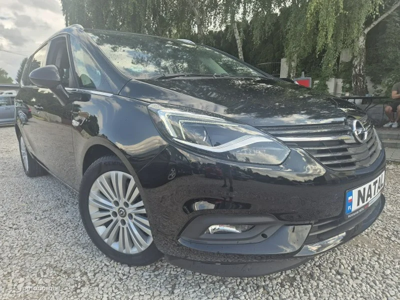 Opel Zafira C Tourer 5