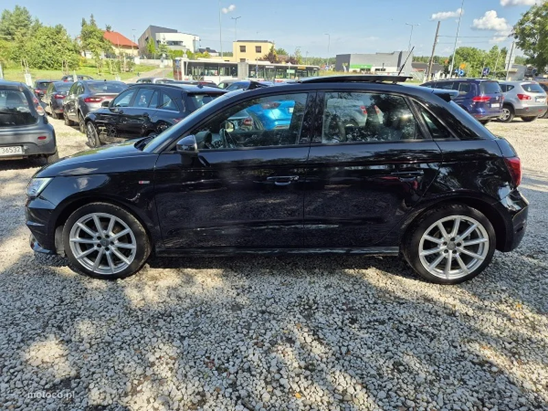 Audi A1 8X 16