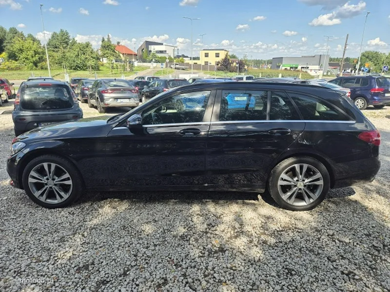 Mercedes-Benz Klasa C W205 C 200 12