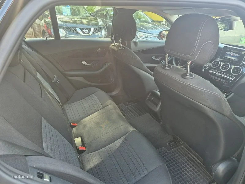 Mercedes-Benz Klasa C W205 C 200 17