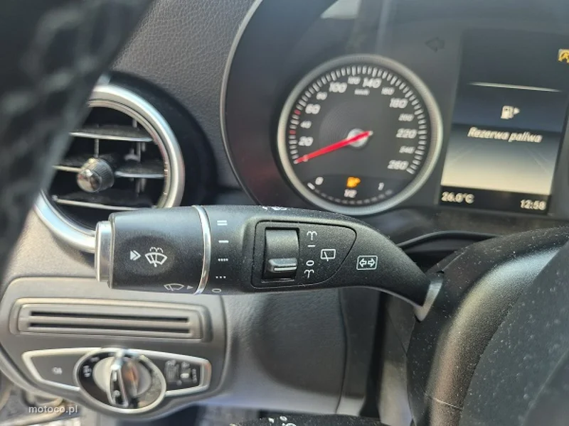 Mercedes-Benz Klasa C W205 C 200 27