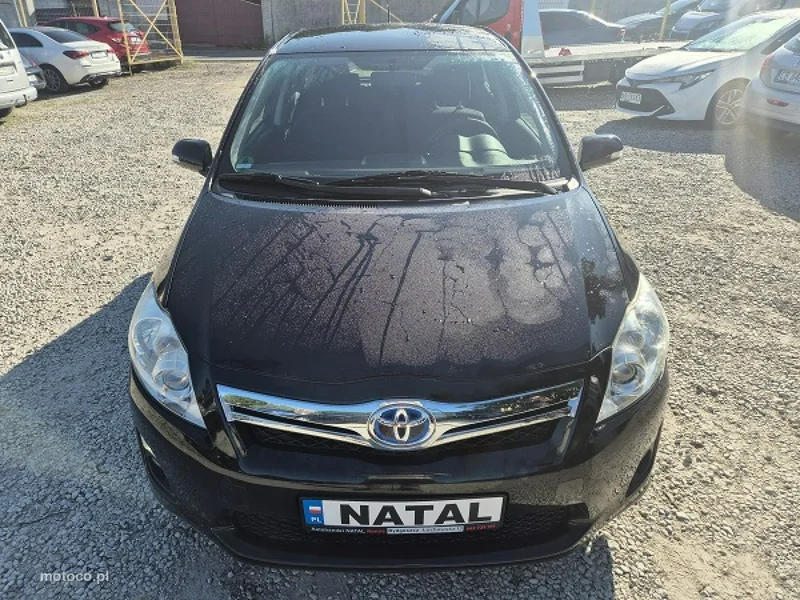 Toyota Auris E150 10