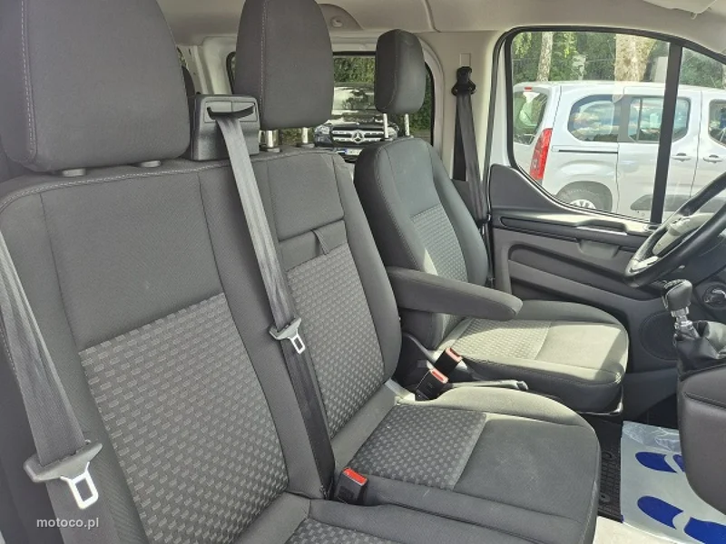 Ford Transit Custom 16