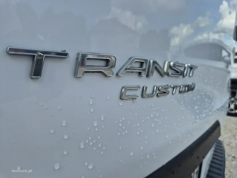Ford Transit Custom 10