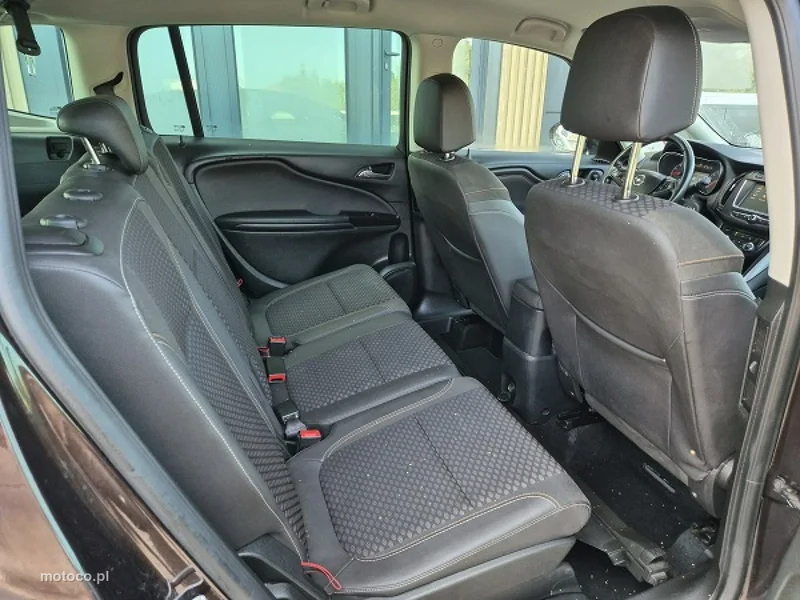 Opel Zafira C Tourer 15