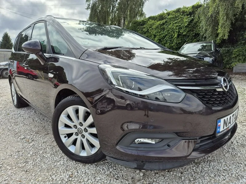Opel Zafira C Tourer 5