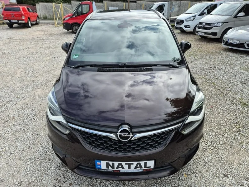 Opel Zafira C Tourer 7