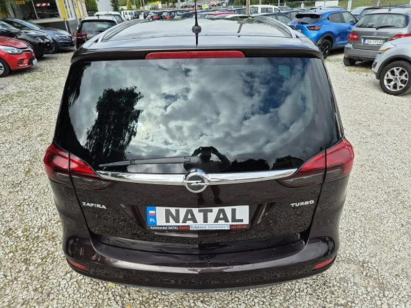 Opel Zafira C Tourer 8
