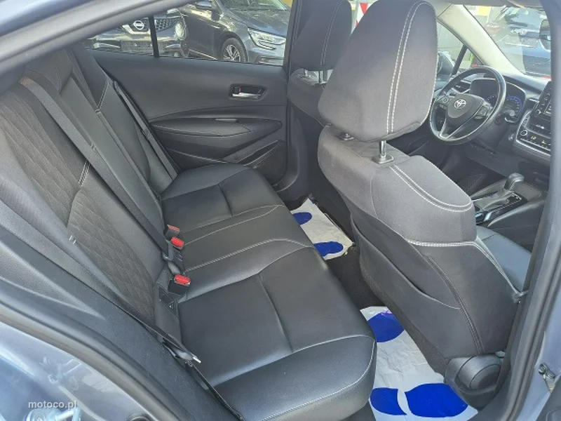 Toyota Corolla E210 23