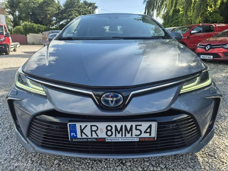 Toyota Corolla E210 6