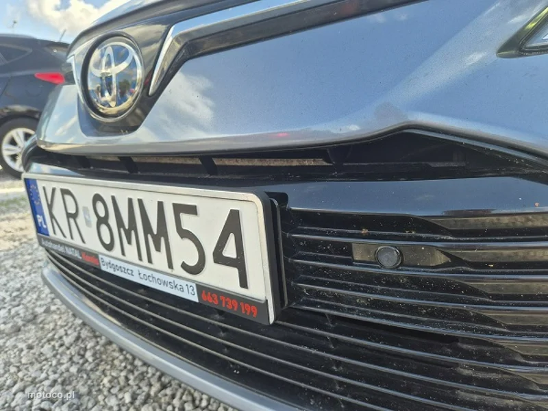 Toyota Corolla E210 9
