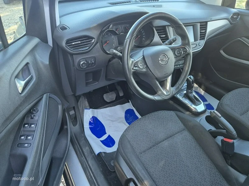 Opel Crossland X 17