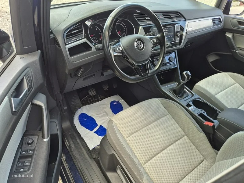 Volkswagen Touran 5T 15