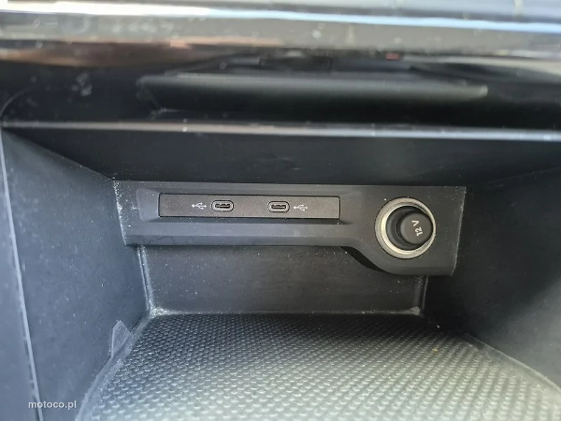 Volkswagen Touran 5T 32