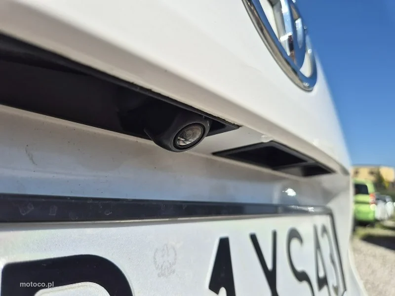 Toyota Corolla E210 11