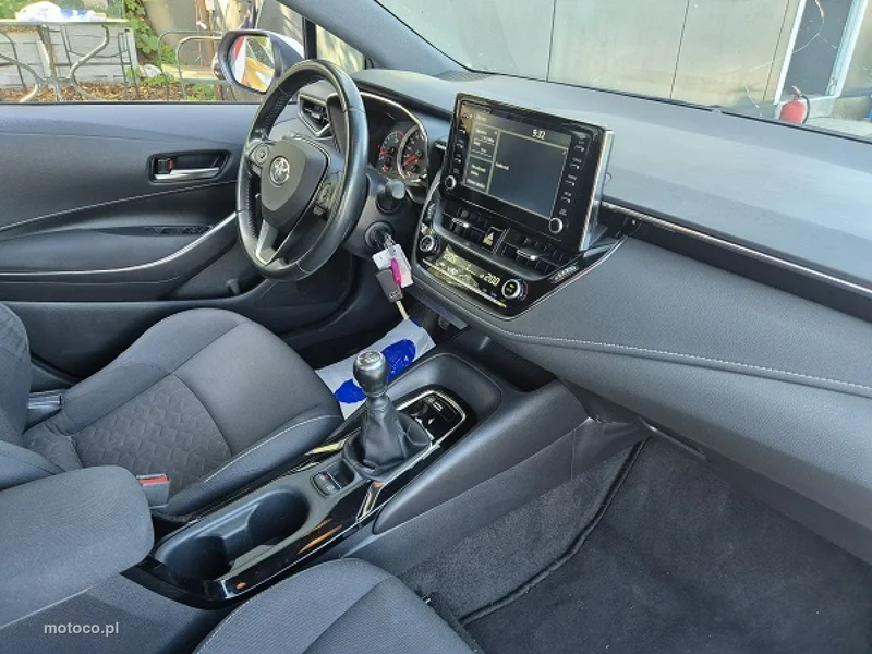 Toyota Corolla E210 18