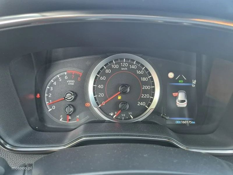Toyota Corolla E210 30