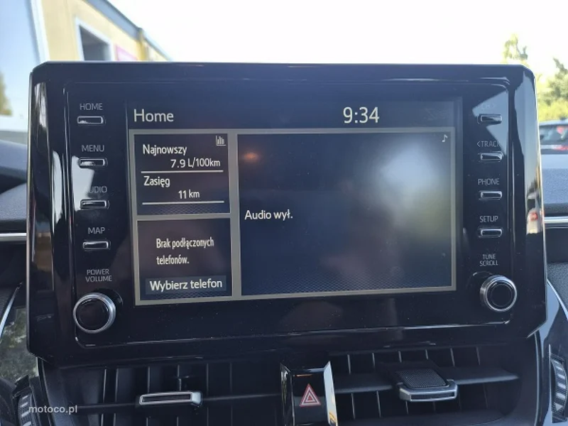 Toyota Corolla E210 38