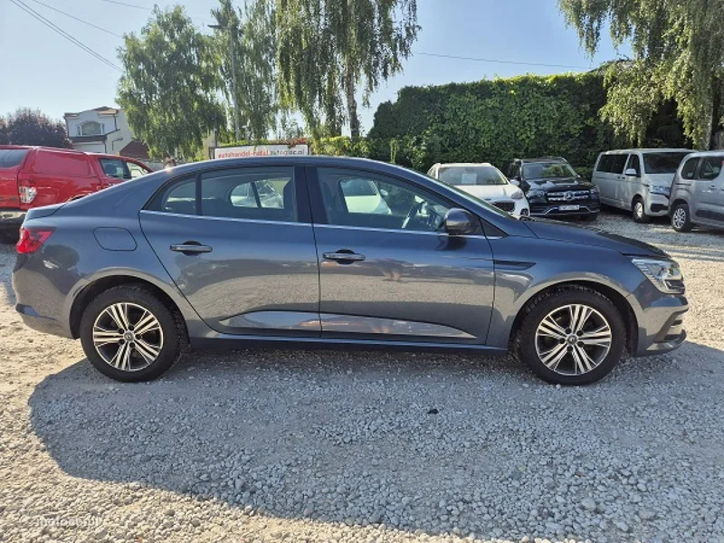Renault Megane IV 16