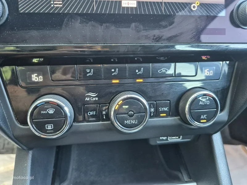 Skoda Octavia III 34